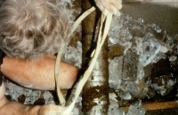 2.1.3. zielgenaue Ankunft des TERRA-Hammers TU 135 im Schacht 2.1.3. zielgenaue Ankunft des TERRA-Hammers TU 135 im Schacht