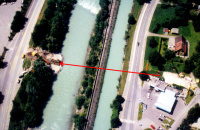 2.2.3. TERRA-Hammer TR 540 rammt 1.000 mm, 95 m lang unter Strasse, Kanal und Fluss - Pfeil 2.2.3. TERRA-Hammer TR 540 rammt 1.000 mm, 95 m lang unter Strasse, Kanal und Fluss - Pfeil