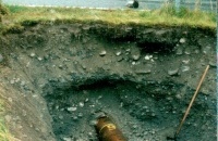 2.2.3. TERRA-Hammer TU 135 rammt 310 mm Stahlrohr, 10 m lang unter Autobahnabfahrt 2.2.3. TERRA-Hammer TU 135 rammt 310 mm Stahlrohr, 10 m lang unter Autobahnabfahrt