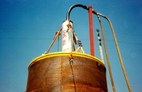 2.2.3. TERRA-Hammer TR 360 rammt 2.000 mm Stahlrohrohr als verlorene Schalung 2.2.3. TERRA-Hammer TR 360 rammt 2.000 mm Stahlrohrohr als verlorene Schalung