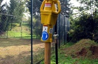 3.1.  RK 55 rammt 3 m hohe Baumpfähle  3.1.  RK 55 rammt 3 m hohe Baumpfähle