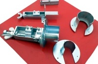 2.1.2. einfache und spannbare Seilklemmen kurz und kompakt mit auswechselbaren Zentrierstutzen 2.1.2. einfache und spannbare Seilklemmen kurz und kompakt mit auswechselbaren Zentrierstutzen