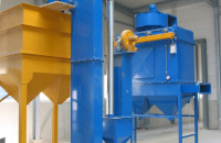 6.9. Elevator, Silo, Strahlmittelreinigung und  Filteranlage während der Montage