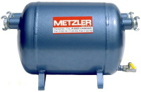 6.7. Wasserabscheider mit Prallbleche und Wasserablaßhahn mit 4 x KK-Luft-Kupplungen montiert 6.7. Wasserabscheider mit Prallbleche und Wasserablaßhahn mit 4 x KK-Luft-Kupplungen montiert